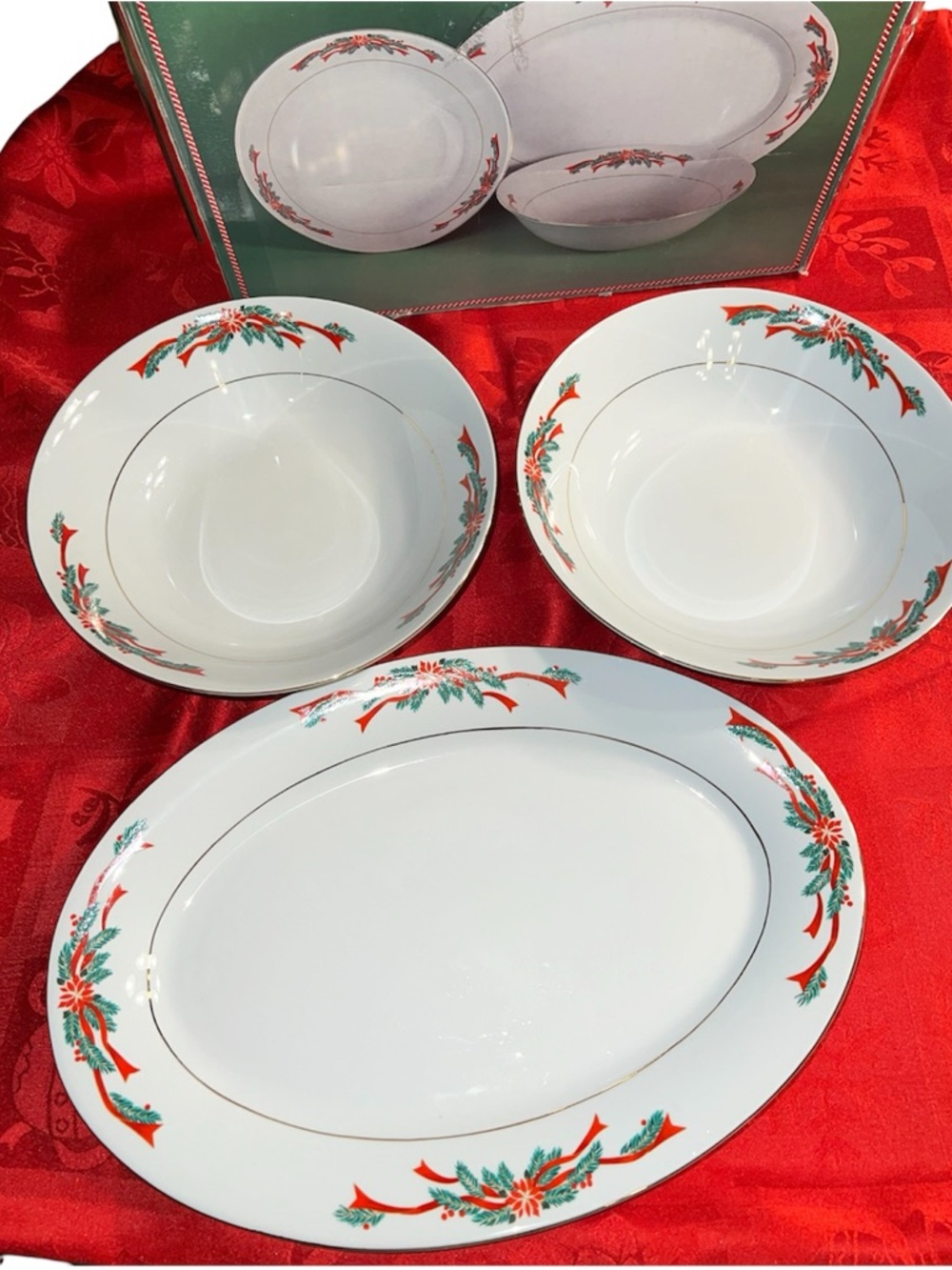 Tienshan Poinsettia & Ribbons 3 Piece Completer Set 1 Platter 2 Serving Bowls